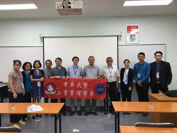 海外移地教學到越南Ho Chi Minh City University of Technology.圖片